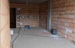 Vanzare apartament 2 camere, 46,71 mp, semifinisat, zona centrala