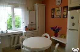 Vanzare apartament 3 camere, 67 mp, garaj, zona strazii Constantin Brancusi