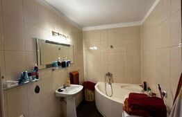 Apartament 3 camere, 85 mp, cu parcare, zona Sesul de sus