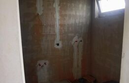 Casa duplex la intrare in Dezmir