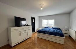 Apartament 3 camere, decomandat, 103 mp, parcare, zona Vivo!