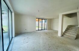 Case cuplate de vanzare pozitionate intr-un ansamblu armonios ! 