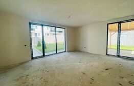 Case cuplate de vanzare pozitionate intr-un ansamblu armonios ! 