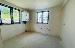 Case cuplate de vanzare pozitionate intr-un ansamblu armonios ! 