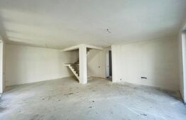 Case cuplate de vanzare pozitionate intr-un ansamblu armonios ! 