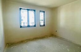 Case cuplate de vanzare pozitionate intr-un ansamblu armonios ! 