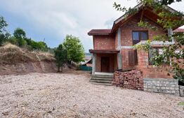 Casa de vacanta in zona turistica 