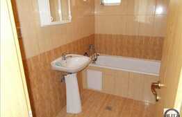 Vanzare apartament 2 camere, 44 mp, garaj, zona strazii Campului