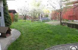 Vanzare apartament 3 camere, 80 mp, decomandat, zona centrala