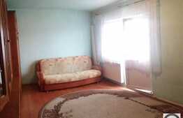 Vanzare apartament 2 camere, 53 mp, decomandat, zona strazii Dunarii