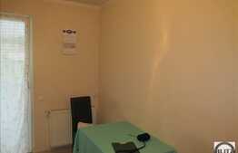 Inchiriere 2 camere, 50 mp, 3 balcoane inchise, decomandat, zona Eroilor!