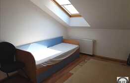 Vanzare mansarda cu 2 camere, 47.27 mp utili, zona strazii Florilor!