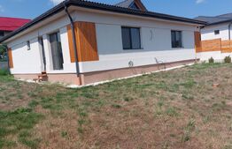 Casă individuală de 160mp, cu 4 camere și teren de 474mp în Corușu