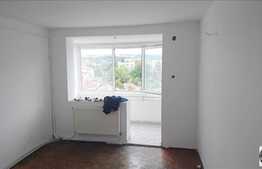 Vanzare apartament 3 camere, 60 mp, decomandat, zona strazii Eremia Grigorescu