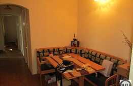 Apartament 3 camere, 70 mp utili, decomandat, zona strazii Parang!