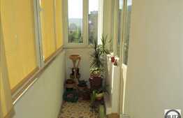 Apartament 3 camere, 70 mp utili, decomandat, zona strazii Parang!