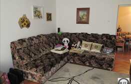 Apartament 3 camere, 70 mp utili, decomandat, zona strazii Parang!