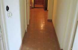 Apartament 3 camere, 70 mp utili, decomandat, zona strazii Parang!