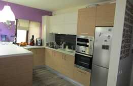 Vanzare apartament 3 camere, 87 mp, decomandat, zona strazii Eugen Ionesco