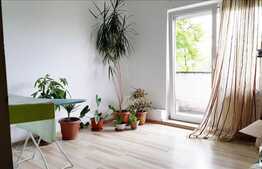 De vanzare apartament 4 camere, 80 mp, decomandat,zona strazii Nicolae Titulescu