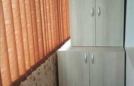 Vanzare apartament 4 camere, 79 mp, boxa subsol, zona strazii Aurel Vlaicu