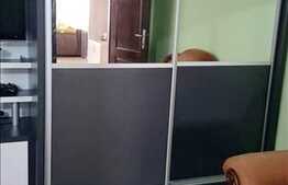 Vanzare apartament 4 camere, 79 mp, boxa subsol, zona strazii Aurel Vlaicu