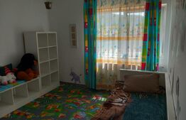 Apartament cu 4 camere, 87 mp, zona Ldl,  cu parcare