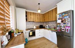 Apartament 3 camere, 72 mp, 2 balcoane, parcare, bloc nou