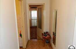 Vanzare apartament 3 camere, 68 mp, zona Bulevardului 21 Decembrie 1989