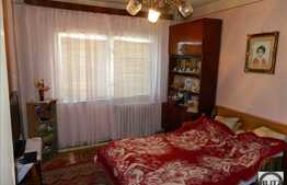 Vanzare apartament 3 camere, 68 mp, zona Bulevardului 21 Decembrie 1989