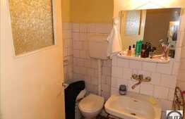 Vanzare apartament 3 camere, 68 mp, zona Bulevardului 21 Decembrie 1989