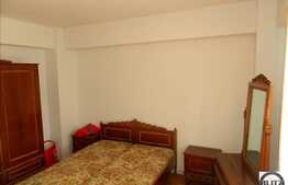 Apartament de vanzare cu 3 camere, 78 mp, decomandat, zona Piata Cipariu