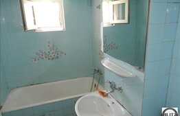 Apartament de vanzare cu 3 camere, 78 mp, decomandat, zona Piata Cipariu