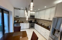 Penthouse Tractorul, 3 locuri de parcare incluse.