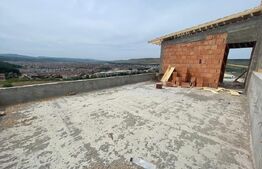 Duplex cu priveliste panoramica ! 120 mp, 240 teren,  aproape de Vivo ! 