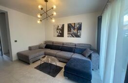 Triplex premium de vanzare , 120 mp, mobilat, totul nou, zona Tauti 