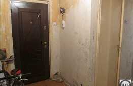 Vanzare apartament 3 camere, 64 mp, decomandat, zona Casa Piratilor