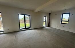 Duplex 4 camere + 4 camere la subsol, 184mp utili si 400mp teren, in Dezmir