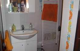 2 camere, 42 mp, mobilat modern, prima inchiriere, zona Primariei