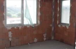 Vanzare apartament 2 camere, 46 mp, semifininsat, zona strazii Valea Garbaului