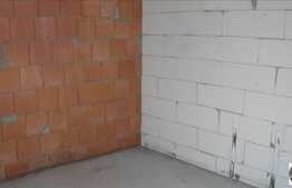 Vanzare apartament 2 camere, 46 mp, semifininsat, zona strazii Valea Garbaului