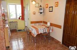 De vanzare apartament 3 camere, 65,14 mp, boxa subsol, zona strazii Primaverii