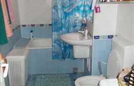 De vanzare apartament 3 camere, 65,14 mp, boxa subsol, zona strazii Primaverii