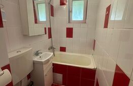 Apartament, 2 camere decomandate, zona Alverna 