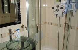 3 camere, 114 mp, mobilat lux, terasa 20 mp, parcare, zona Plopilor Vest