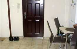 Vanzare apartament 4 camere, renovat, cu balcon inchis, boxa la subsol