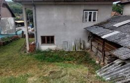 Casă individuală, 1943 mp teren, Suceagu