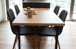 Apartament, 2 camere, cu boxa si parcare, Zorilor