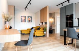 Apartament, 2 camere, cu boxa si parcare, Zorilor