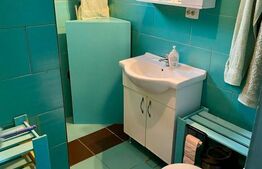 Apartament 4 camere pe 2 nivele, Sub Cetate cu parcare